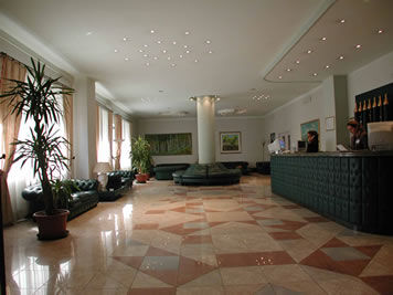 Western Palace Helios 4*